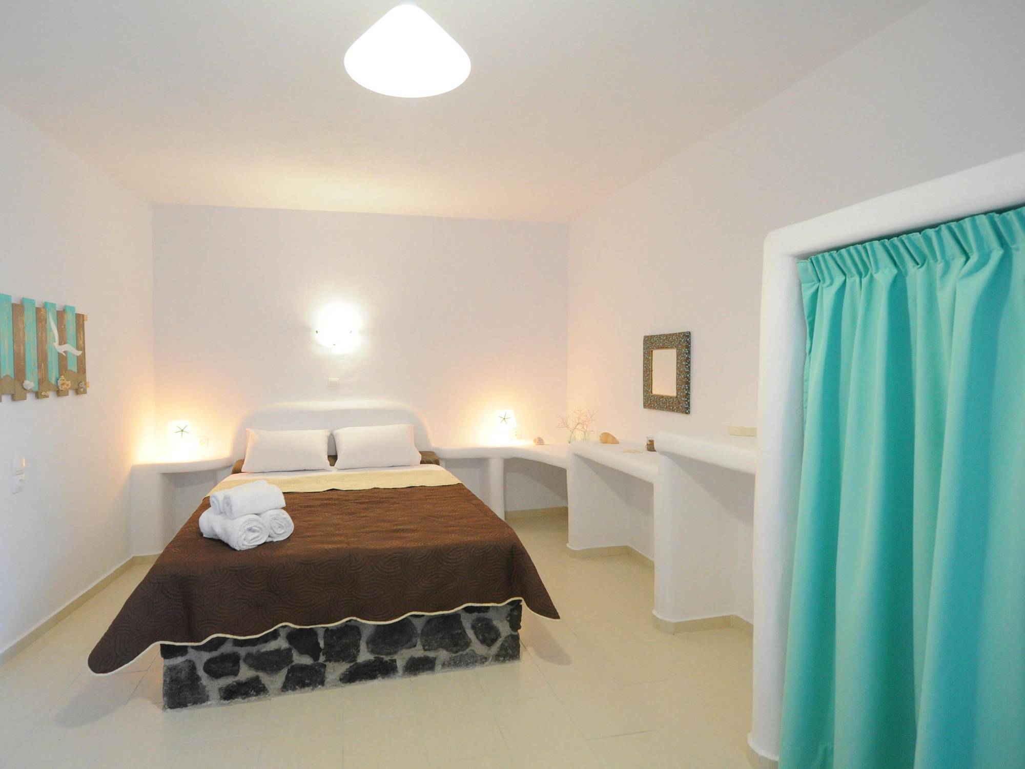 Manias Fira Residences Buitenkant foto