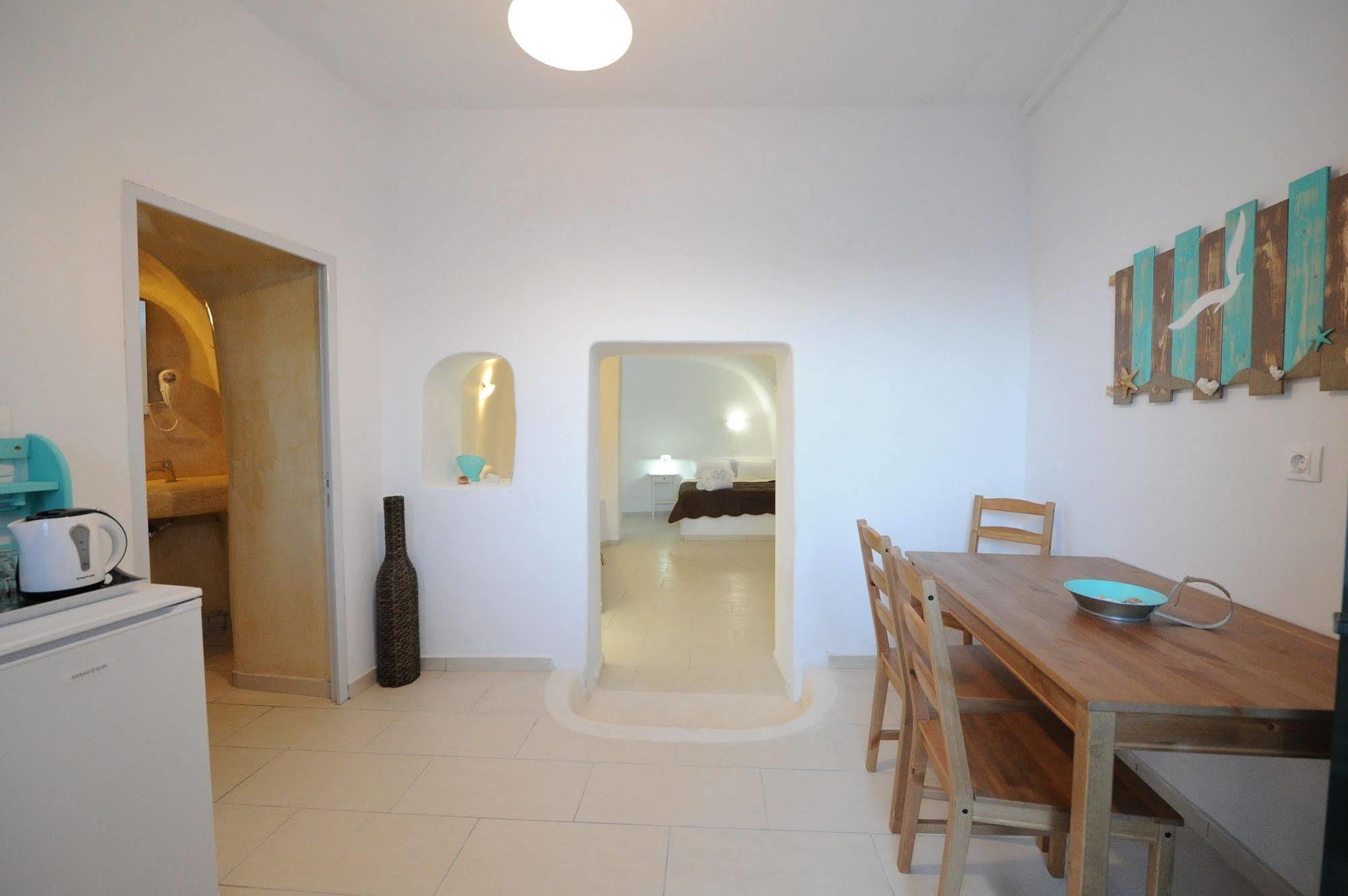 Manias Fira Residences Buitenkant foto