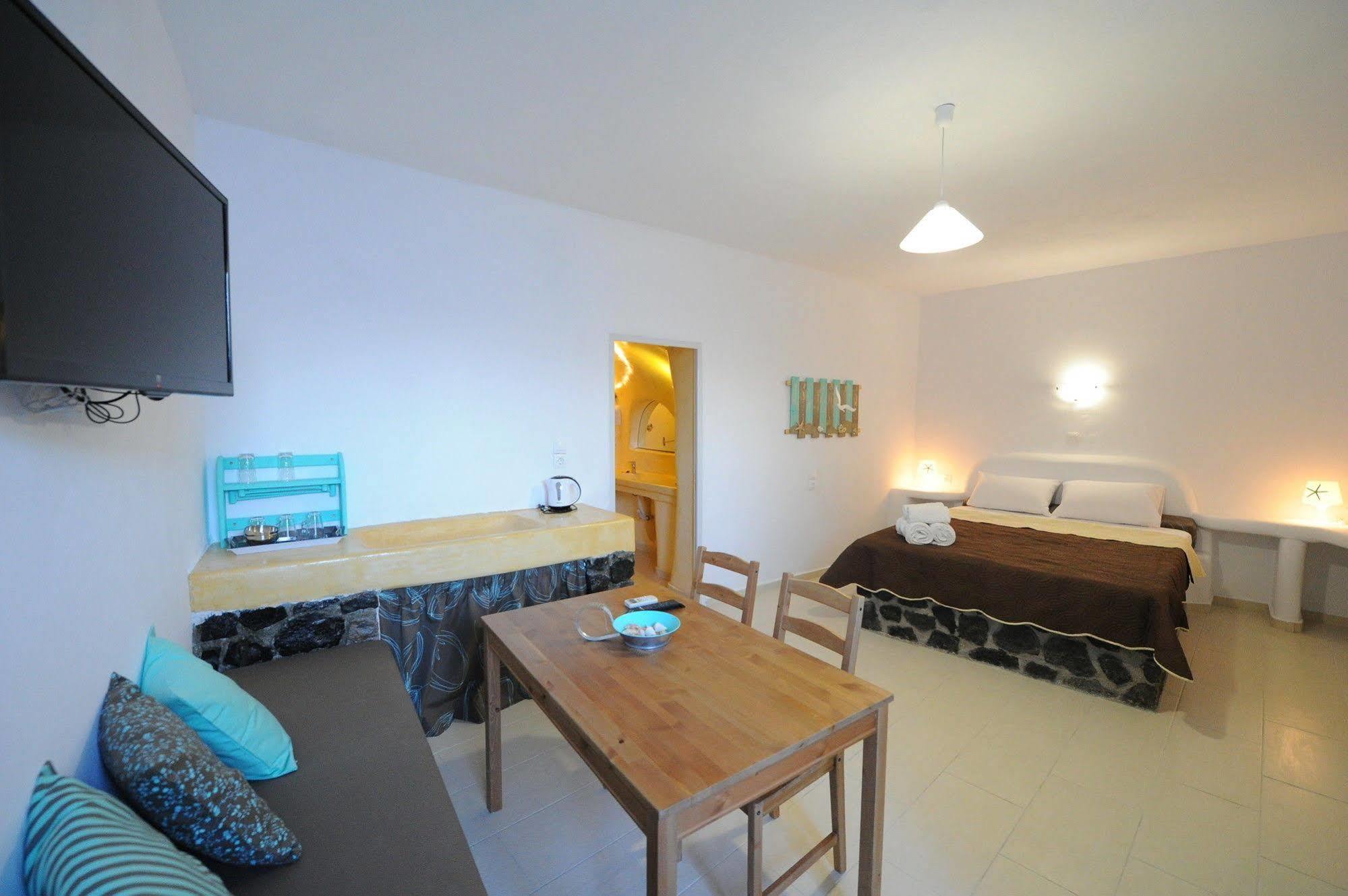 Manias Fira Residences Buitenkant foto
