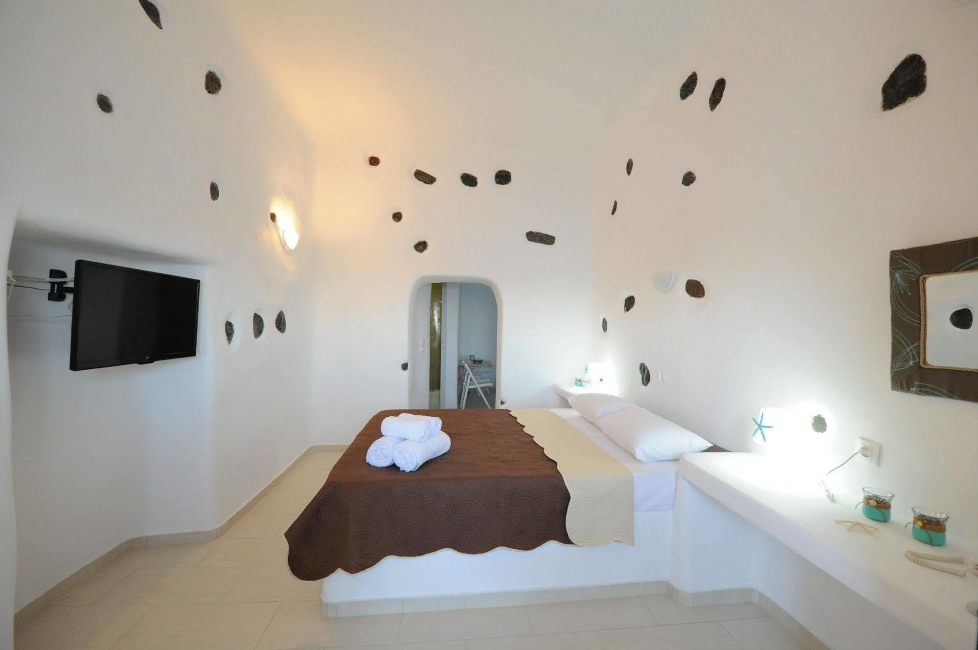 Manias Fira Residences Buitenkant foto